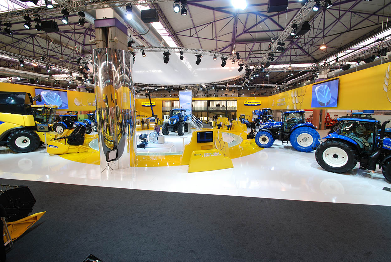 NEW HOLLAND CARMADESIGN